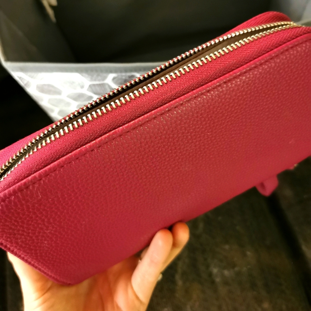 Jewell brand wallet